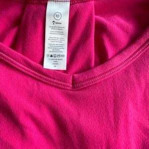 Ivivva size 10 long sleeve v neck top with thumb holes great condition